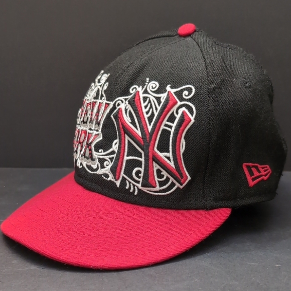 New Era,59Fifty,New York Yankees Black/ Red Fitted Hat,Size 7 3/8. - Picture 1 of 10